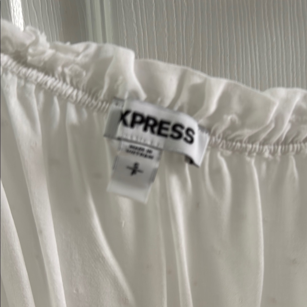 Express White Relaxed Ruffled Camisole - Picture 6 of 11